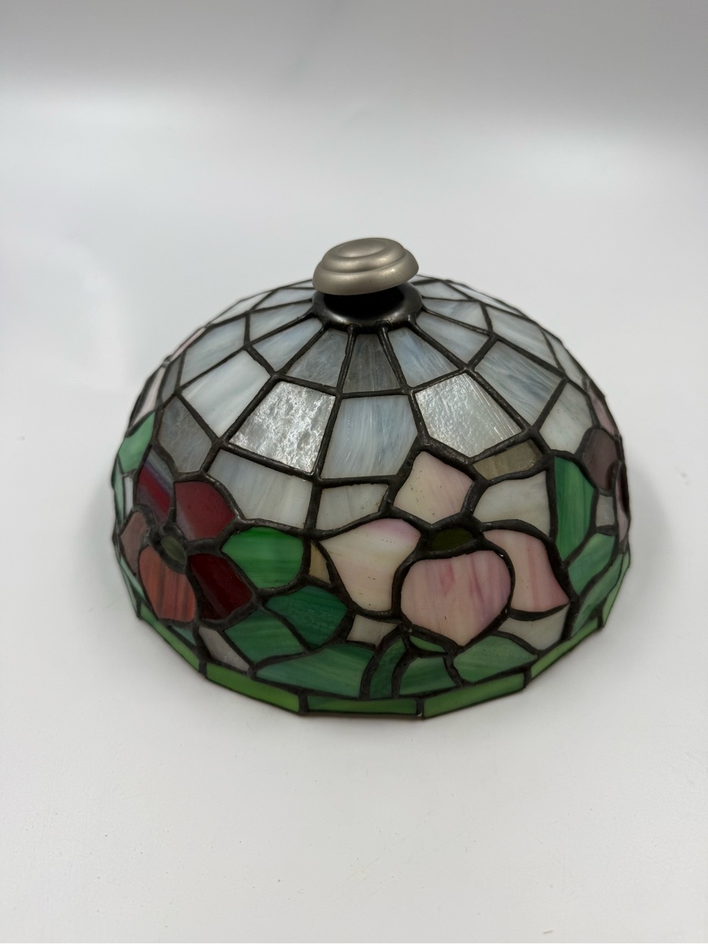 Tiffany style stained glass lampshade 9 x 9 inch